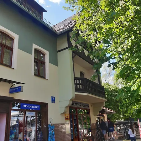 Kwatera prywatna Biały Na Poddaszu *